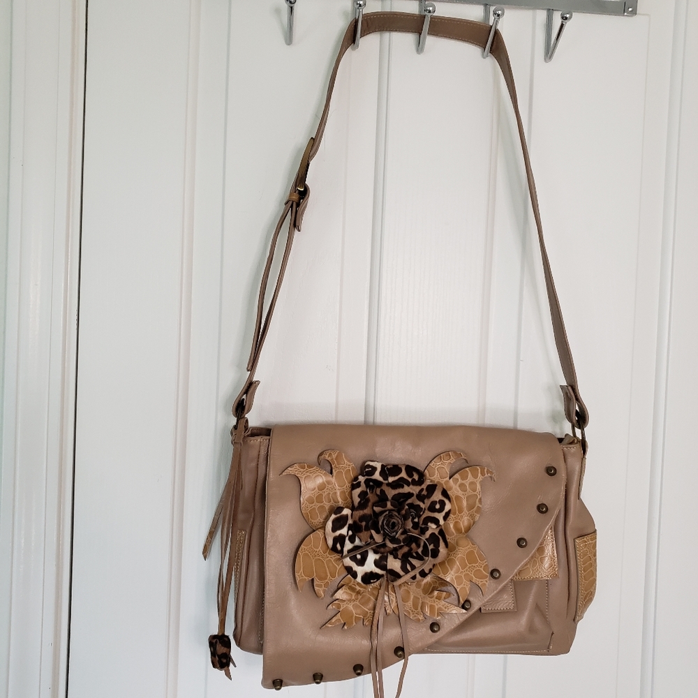 Claudia Roldani Tan Leather Shoulder Bag